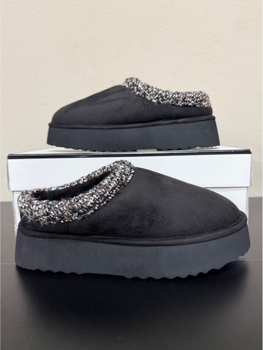 Size 7 - Steve Madden Selden Platform Slipper “Black”